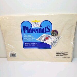 Vtg Royal Lace 68 Paper Placemats Off White Textured Floral Pattern